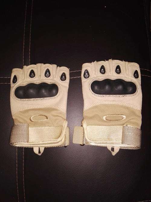 Oakley Glove for paintball